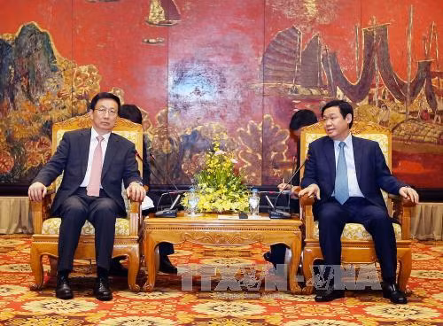 越南政府副总理王廷惠会见中国上海市委书记韩正 ảnh 1 越南政府副总理王廷惠会见中国上海市委书记韩正 ảnh 1