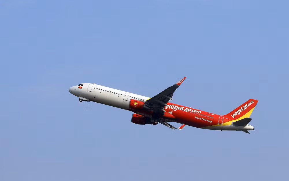 越捷航空为乘客购买新冠肺炎保险 ảnh 1 越捷航空为乘客购买新冠肺炎保险 ảnh 1