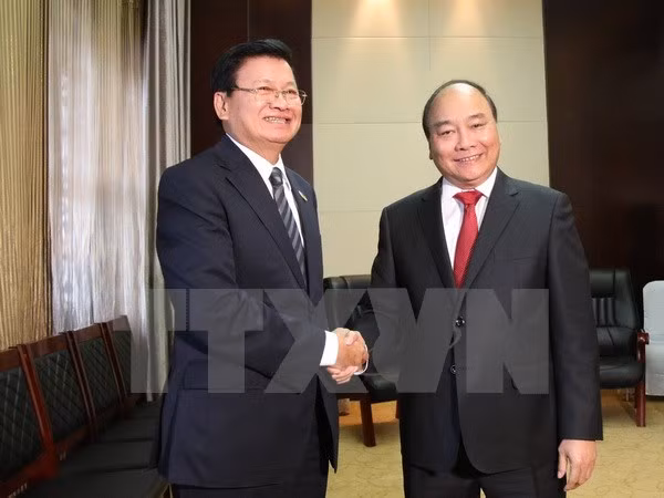 阮春福总理会见老挝总理通伦•西苏里 ảnh 1 阮春福总理会见老挝总理通伦•西苏里 ảnh 1