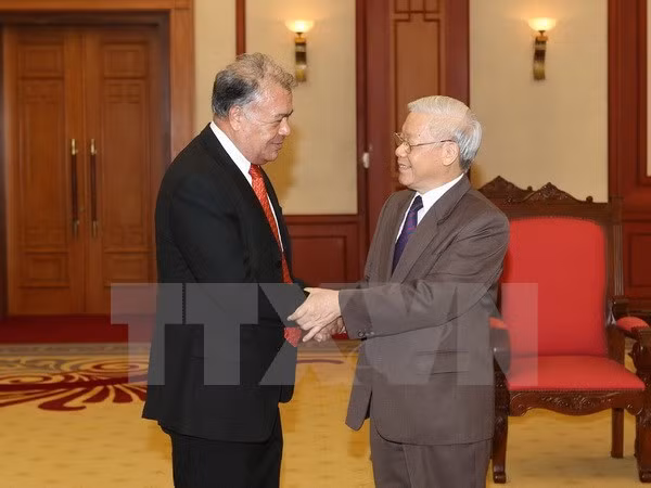 越共中央总书记会见墨西哥劳动党全国协调员安纳亚 ảnh 1