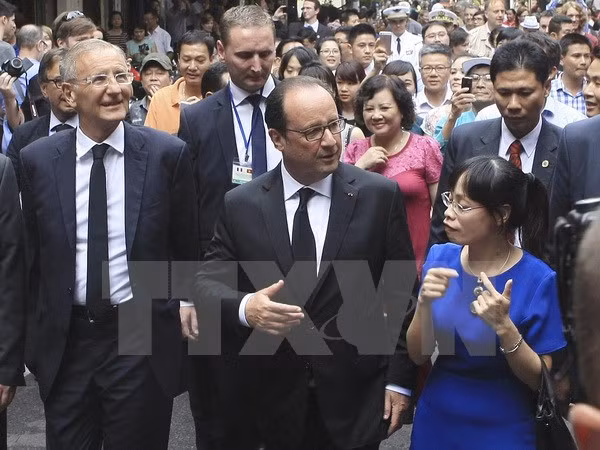 越法关系前景美好 ảnh 1 越法关系前景美好 ảnh 1