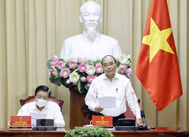阮春福：狠抓落实 推进法治国家建设研究 ảnh 1