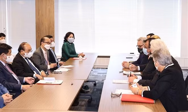 越南国家主席阮春福会见美国各协会和各大公司领导 ảnh 1 越南国家主席阮春福会见美国各协会和各大公司领导 ảnh 1