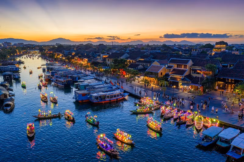旅游业正从悠长的假期中醒来 ảnh 1 旅游业正从悠长的假期中醒来 ảnh 1