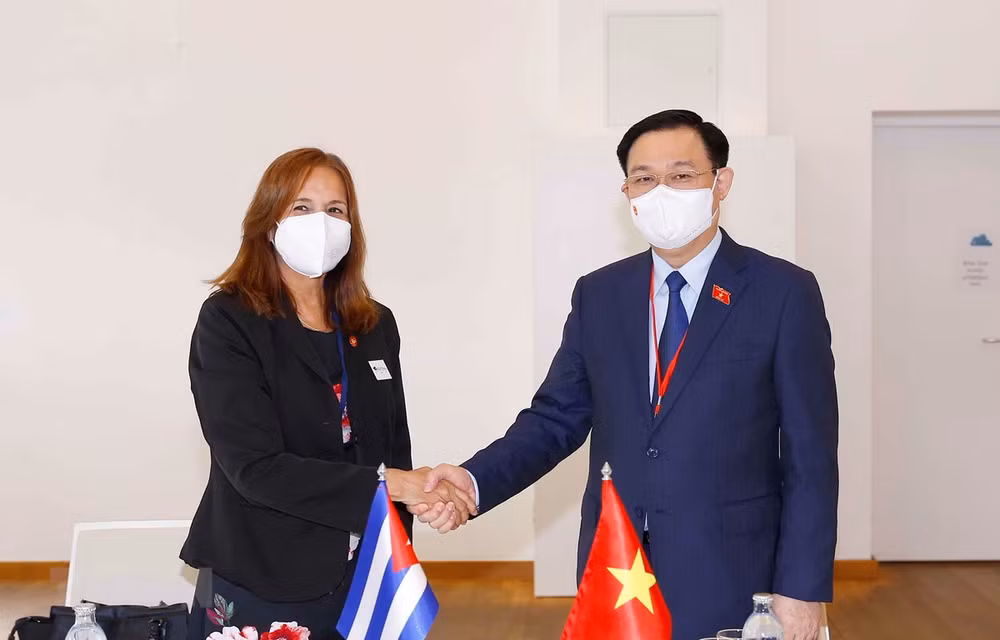 越南国会主席王廷惠会见古巴全国人民政权代表大会副主席马查杜 ảnh 1 越南国会主席王廷惠会见古巴全国人民政权代表大会副主席马查杜 ảnh 1