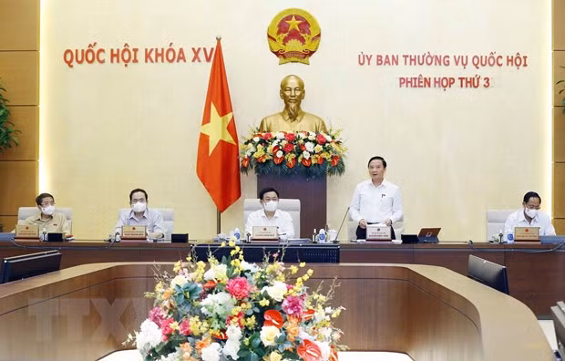 越南国会常务委员会第三次会议:对许多重要内容提出意见 ảnh 1 越南国会常务委员会第三次会议:对许多重要内容提出意见 ảnh 1
