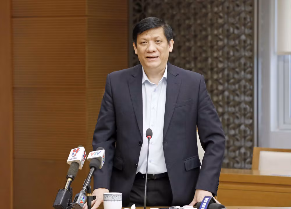 新冠疫苗—助力人类长期且有效防控疫情的“武器”：确保公平、科学和安全地向人民群众接种新冠疫苗（三） ảnh 1