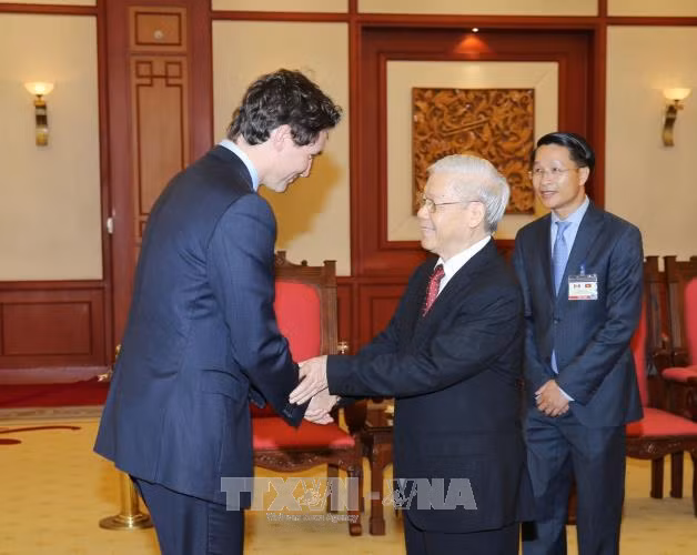 越共中央总书记阮富仲与国会主席阮氏金银分别会见加拿大总理特鲁多 ảnh 1 越共中央总书记阮富仲与国会主席阮氏金银分别会见加拿大总理特鲁多 ảnh 1