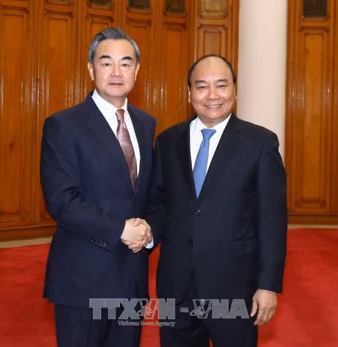 政府总理阮春福会见中国外交部长王毅 ảnh 1 政府总理阮春福会见中国外交部长王毅 ảnh 1