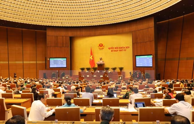 第十四届国会第四次会议：《2018年经济社会发展计划》决议以84.98%的赞成率获得通过 ảnh 1