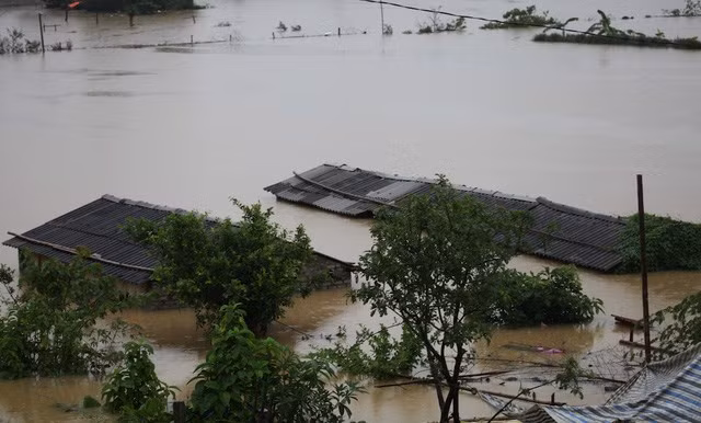 中国领导人致电慰问越南受灾群众 ảnh 1 中国领导人致电慰问越南受灾群众 ảnh 1