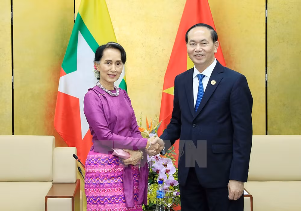 APEC 2017: 越南国家主席陈大光会见缅甸国家顾问昂山素季 ảnh 1 APEC 2017: 越南国家主席陈大光会见缅甸国家顾问昂山素季 ảnh 1
