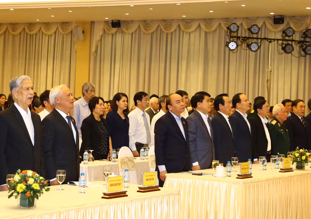 阮春福总理出席河内市巴亭郡奠边坊全民大团结日庆祝活动 ảnh 2 阮春福总理出席河内市巴亭郡奠边坊全民大团结日庆祝活动 ảnh 2