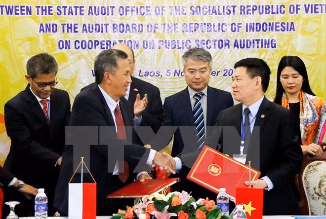 越南国家审计署与印尼审计委员会签署公共部门审计合作的谅解备忘录 ảnh 1 越南国家审计署与印尼审计委员会签署公共部门审计合作的谅解备忘录 ảnh 1