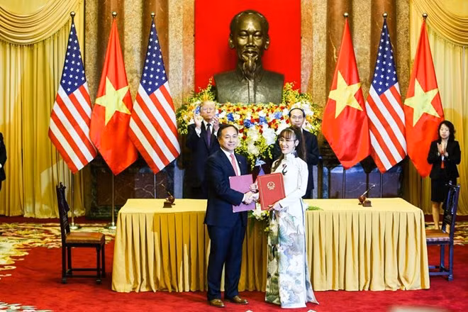 越捷航空与普拉特·惠特尼集团公司签署总值6亿美元的合作协议 ảnh 1 越捷航空与普拉特·惠特尼集团公司签署总值6亿美元的合作协议 ảnh 1