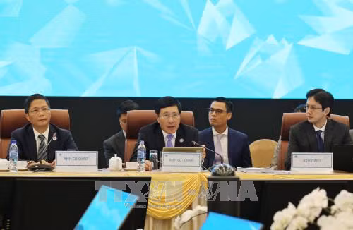 外交与经贸部长会议为APEC领导人会议做好筹备工作 ảnh 2 外交与经贸部长会议为APEC领导人会议做好筹备工作 ảnh 2