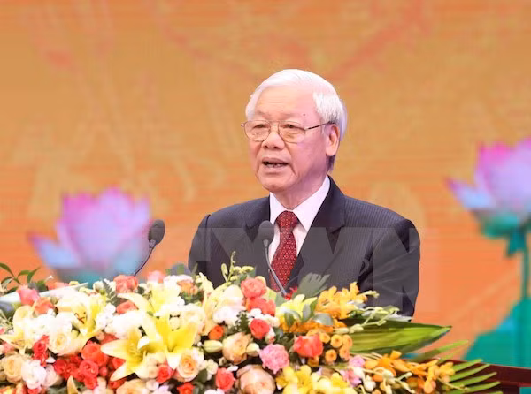 越共中央总书记阮富仲在十月革命胜利100周年纪念典礼上发表讲话 ảnh 1 越共中央总书记阮富仲在十月革命胜利100周年纪念典礼上发表讲话 ảnh 1