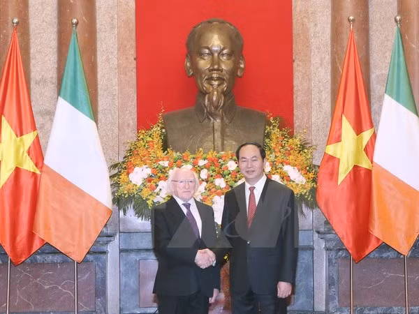 越南国家主席陈大光设宴招待爱尔兰总统迈克尔•希金斯 ảnh 1 越南国家主席陈大光设宴招待爱尔兰总统迈克尔•希金斯 ảnh 1