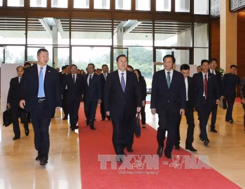越南第十四届国会第二次会议发表第十六号公报 ảnh 1 越南第十四届国会第二次会议发表第十六号公报 ảnh 1