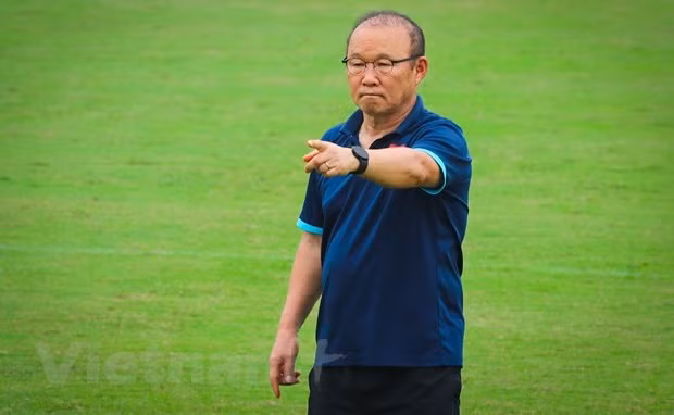 越南国足主教练朴恒绪合同到期后将卸任 ảnh 1