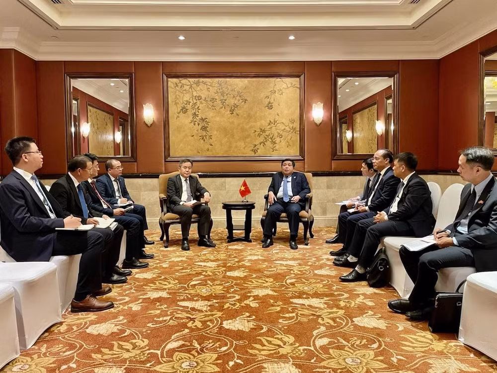 中国交通建设集团有限公司希望参与越南重大基础设施建设项目 ảnh 1