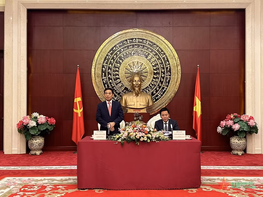 越南国防部长潘文江对中国进行正式访问并出席北京香山论坛 ảnh 1