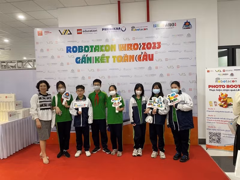越南启动国际机器人大赛 ảnh 1 越南启动国际机器人大赛 ảnh 1
