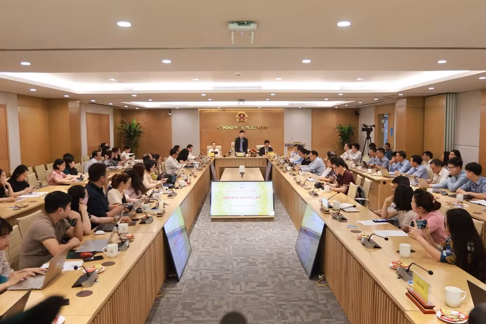 越南信息传媒部:继续实行手机卡实名制 处理Tiktok的违法违规行为 ảnh 1 越南信息传媒部:继续实行手机卡实名制 处理Tiktok的违法违规行为 ảnh 1