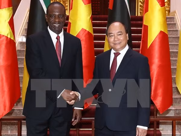 莫桑比克总理多罗萨里奥圆满结束对越南的正式访问之行 ảnh 1 莫桑比克总理多罗萨里奥圆满结束对越南的正式访问之行 ảnh 1