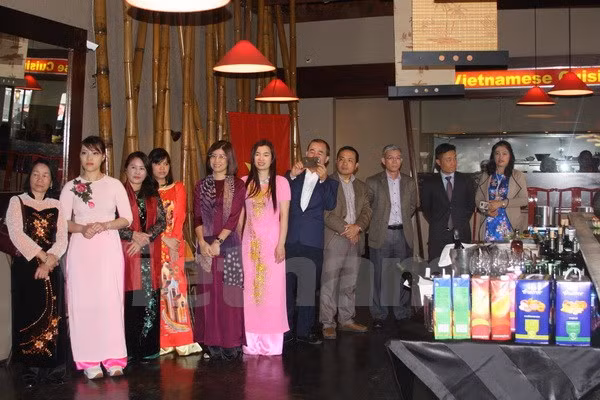 越南驻南非大使馆举行文化旅游与饮食周活动 ảnh 2 越南驻南非大使馆举行文化旅游与饮食周活动 ảnh 2