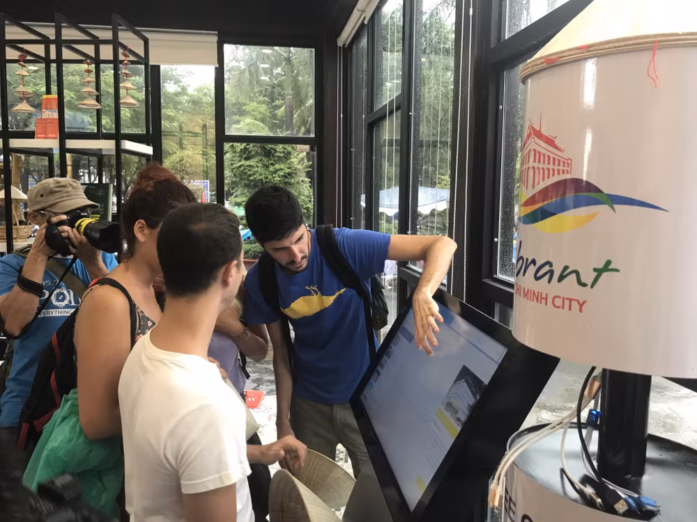 胡志明市旅游帮助中心投入运行 ảnh 1 胡志明市旅游帮助中心投入运行 ảnh 1