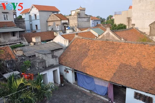拥有越式和法式建筑的巨沱村 ảnh 2