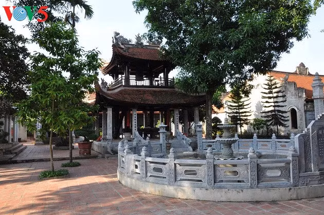 拥有越式和法式建筑的巨沱村 ảnh 1
