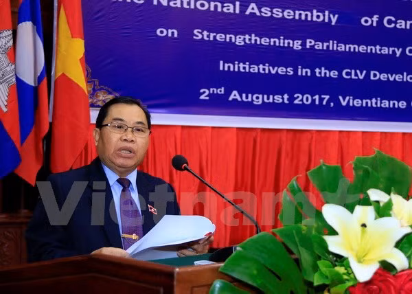 柬老越三国国会对外委员会第六次会议在老挝首都万象开幕 ảnh 2