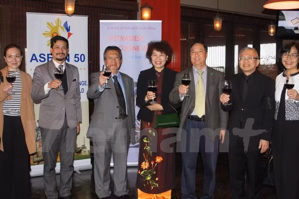 越南驻南非大使馆举行文化旅游与饮食周活动 ảnh 1 越南驻南非大使馆举行文化旅游与饮食周活动 ảnh 1