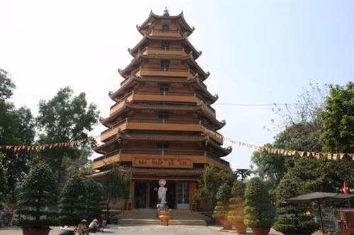 越南著名的五座寺里温暖人情的盂兰盆节 ảnh 7