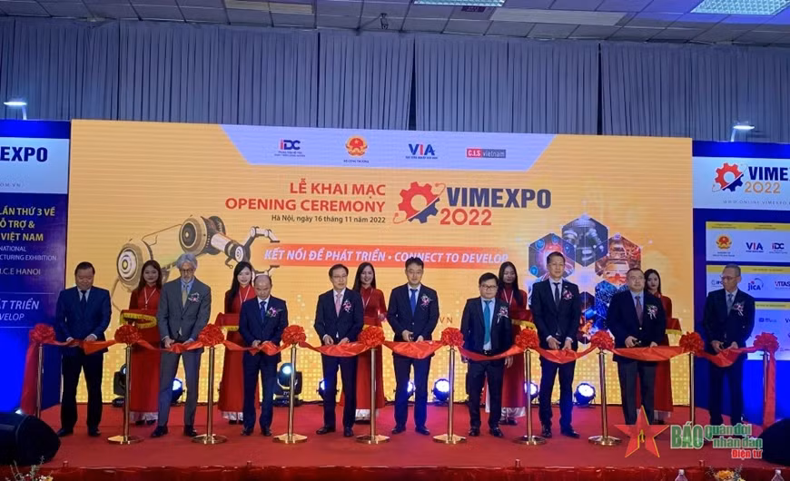 2022年越南国际加工制造业与辅助工业展在河内举行 ảnh 1