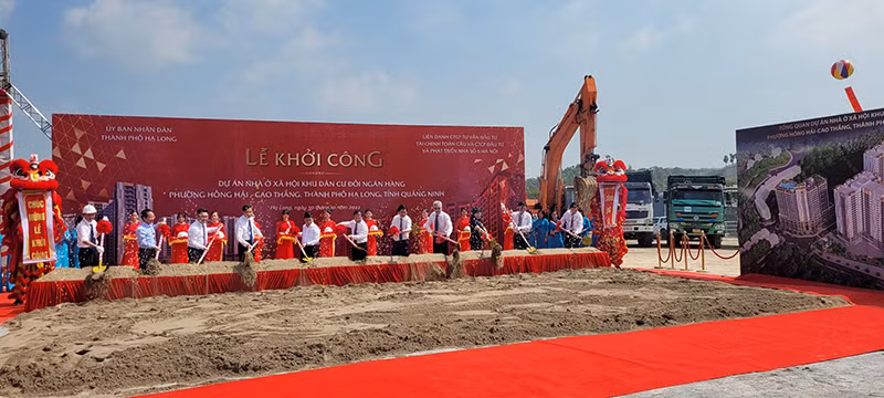 广宁省规模近千套房的保障性住房项目正式开工 ảnh 1 广宁省规模近千套房的保障性住房项目正式开工 ảnh 1