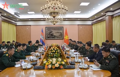 越南国防部愿援助柬埔寨举办第32届东南亚运动会 ảnh 1
