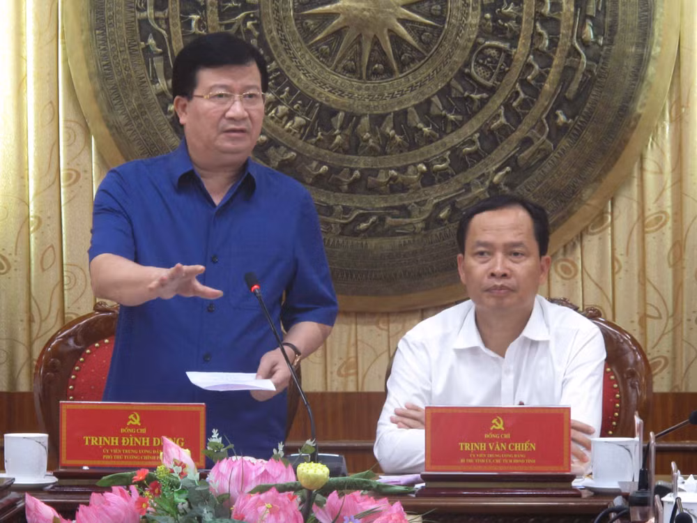政府副总理郑廷勇赴清化省调研 ảnh 1 政府副总理郑廷勇赴清化省调研 ảnh 1