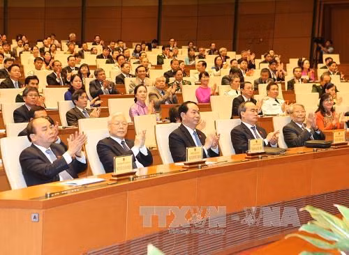 越南第十四届国会第一次会议结束后举行记者会 ảnh 1 越南第十四届国会第一次会议结束后举行记者会 ảnh 1