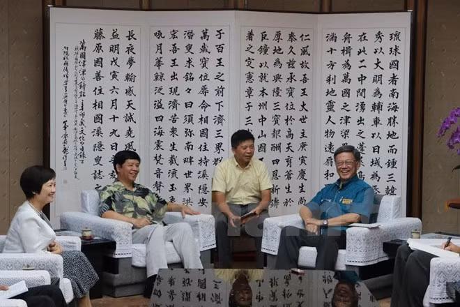 大力推动日本冲绳县与越南的合作关系 ảnh 1