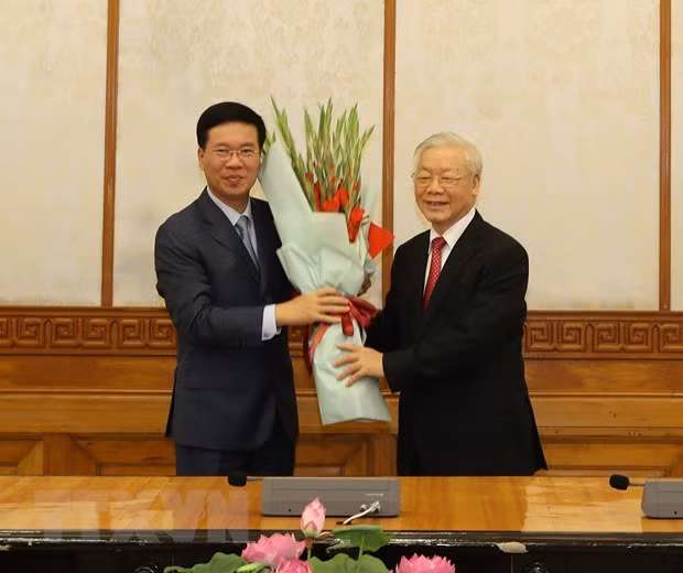 越共中央政治局委员分工明确 武文赏同志担任中央书记处常务书记 ảnh 1 越共中央政治局委员分工明确 武文赏同志担任中央书记处常务书记 ảnh 1
