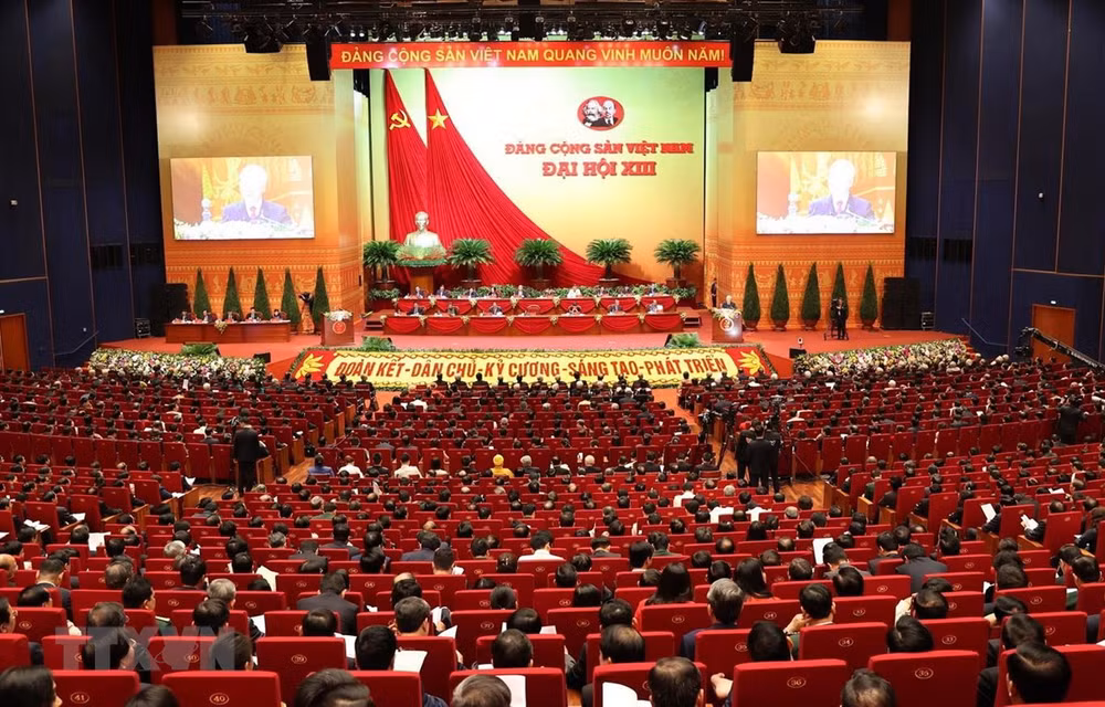 越共十三大：向越南党、国家和人民传达团结、友好与合作的愿景 ảnh 1