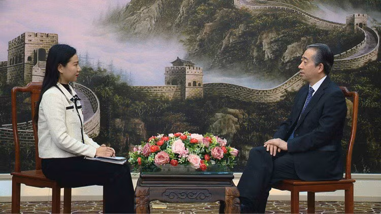 中国驻越大使熊波:越共十三大的胜利召开必将为越南经济社会发展注入新的动力和巨大稳定性 ảnh 2 中国驻越大使熊波:越共十三大的胜利召开必将为越南经济社会发展注入新的动力和巨大稳定性 ảnh 2