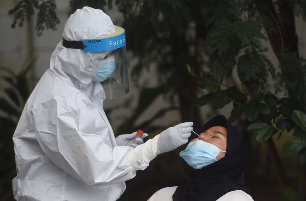 马来西亚、印尼、菲律宾新冠肺炎确诊病例急剧增加 ảnh 1