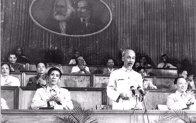 党的光辉征程: 一边建设社会主义制度一边斗争统一国家 ảnh 1 党的光辉征程: 一边建设社会主义制度一边斗争统一国家 ảnh 1