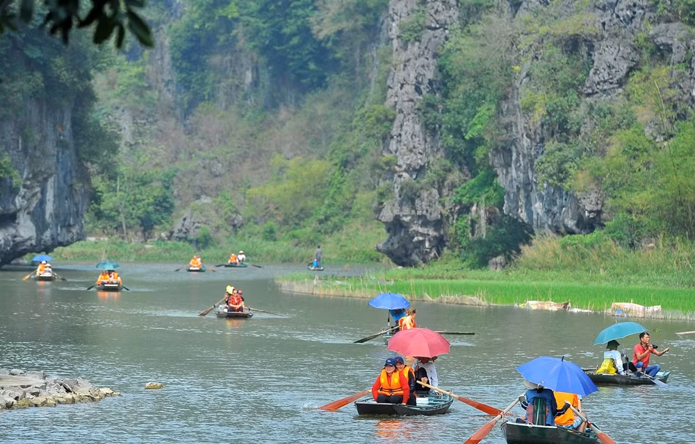 2021国家旅游年:宁平省力争2021年接待游客700万人次 ảnh 1 2021国家旅游年:宁平省力争2021年接待游客700万人次 ảnh 1