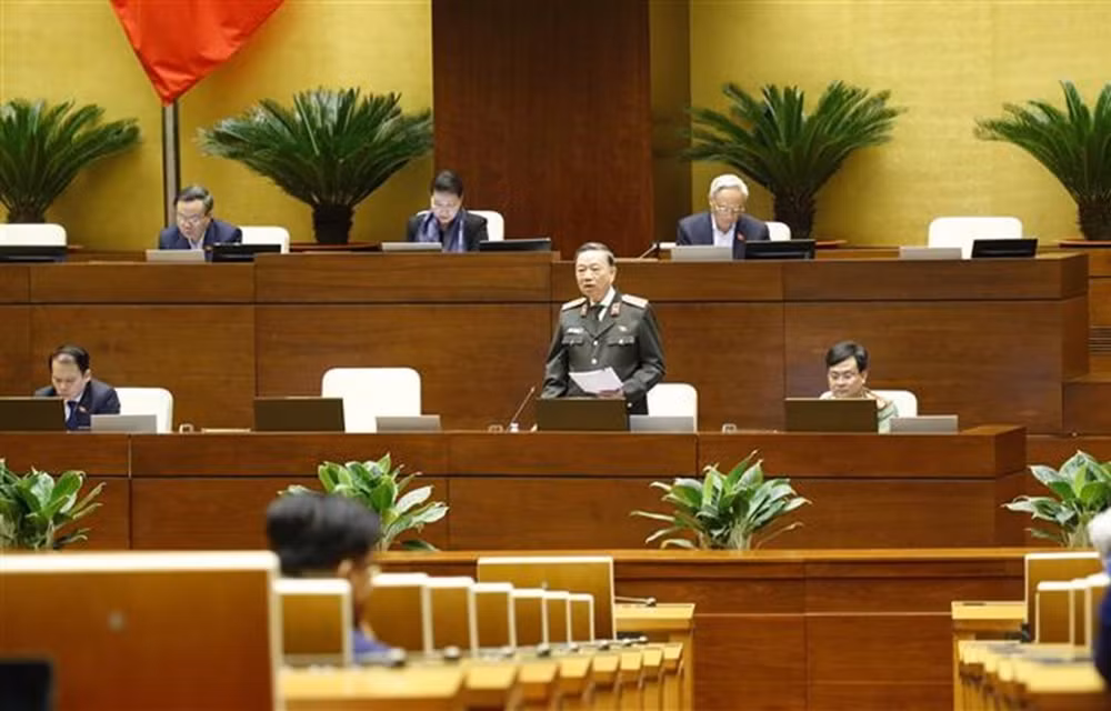 越南第十四届国会第十次会议:讨论两部法案 ảnh 1 越南第十四届国会第十次会议:讨论两部法案 ảnh 1