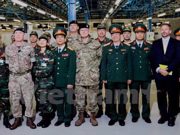 越南与英国加大参与维和行动的合作力度 ảnh 1 越南与英国加大参与维和行动的合作力度 ảnh 1